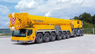 Endireitamento com a máquina de endireitamento FlastMaster - uma história de sucesso da Liebherr