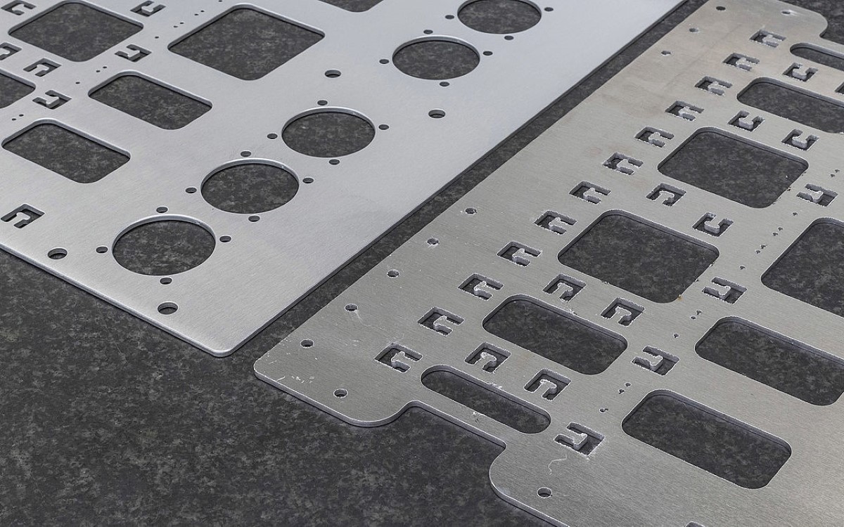 Laser parts before and after deburring